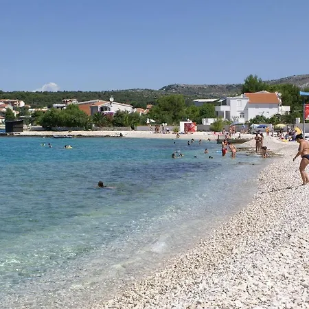 By The Sea Stupin Celine 10001