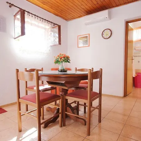 By The Sea Stupin Celine 10001 Guest house